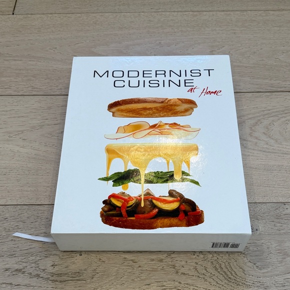 Modernist Cuisine At Home Cookbook - Picture 2 of 15